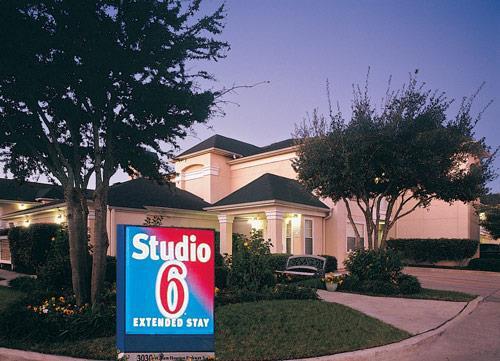 Otel 6-houston, Tx - Northwest Hwy 290